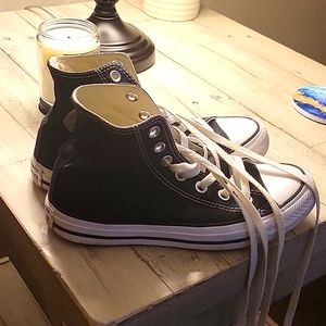 Hi Top Converse. Chucks